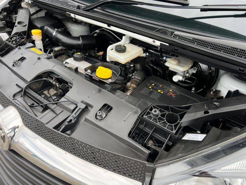 VAUXHALL VIVARO