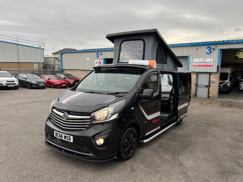 VAUXHALL VIVARO