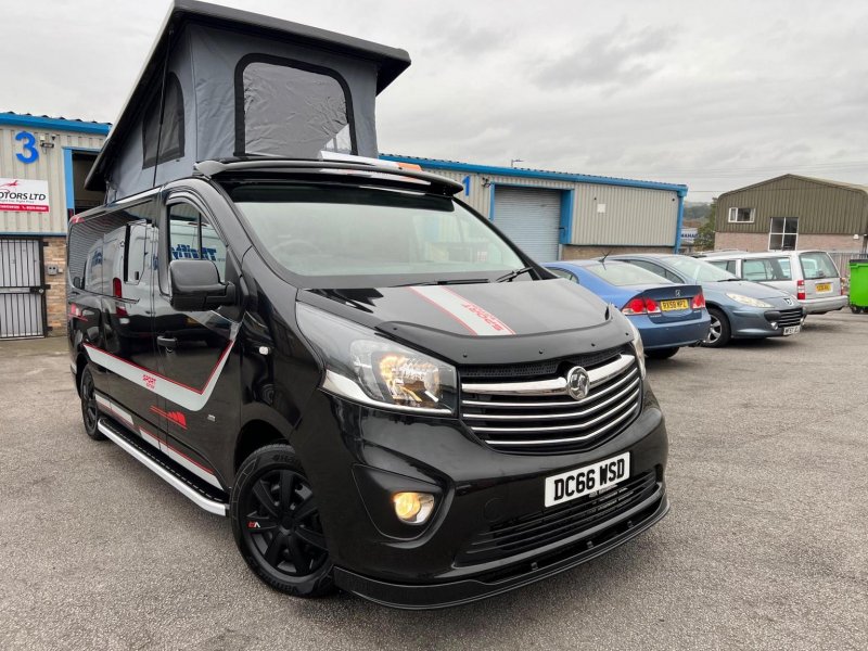 VAUXHALL VIVARO
