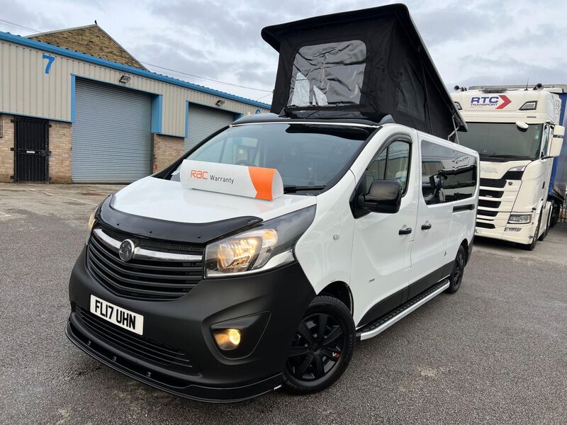 VAUXHALL VIVARO
