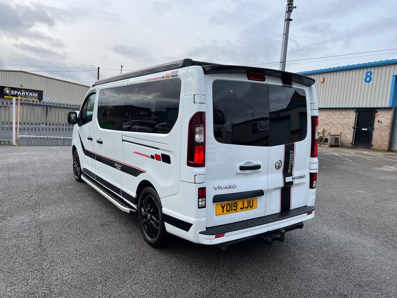 VAUXHALL VIVARO