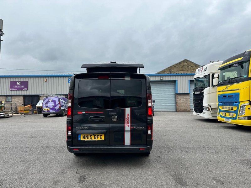 VAUXHALL VIVARO