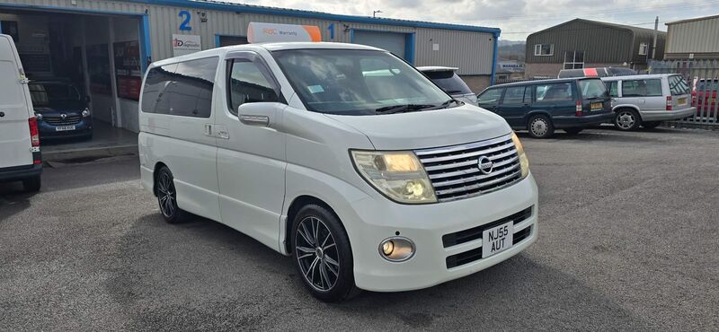 NISSAN ELGRAND