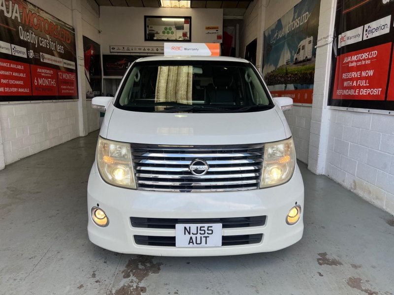 NISSAN ELGRAND