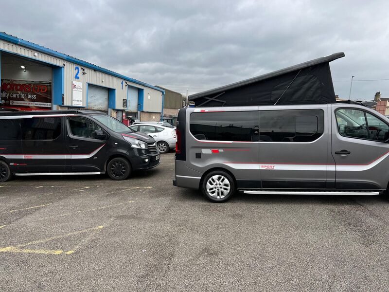VAUXHALL VIVARO