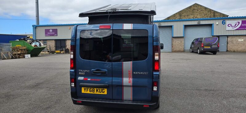 RENAULT TRAFIC