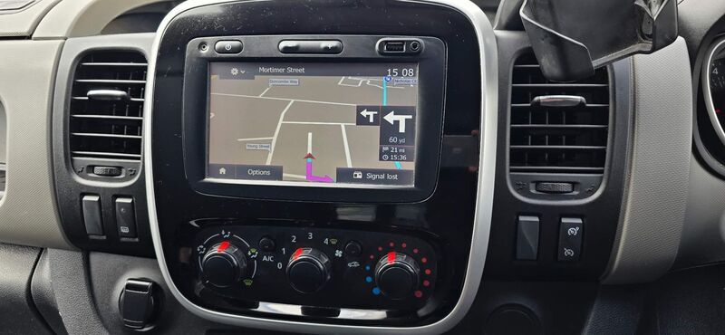 RENAULT TRAFIC