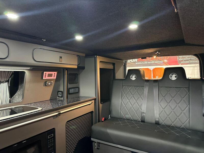 VAUXHALL VIVARO