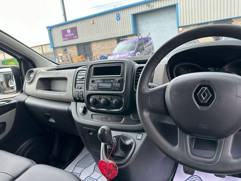 RENAULT TRAFIC