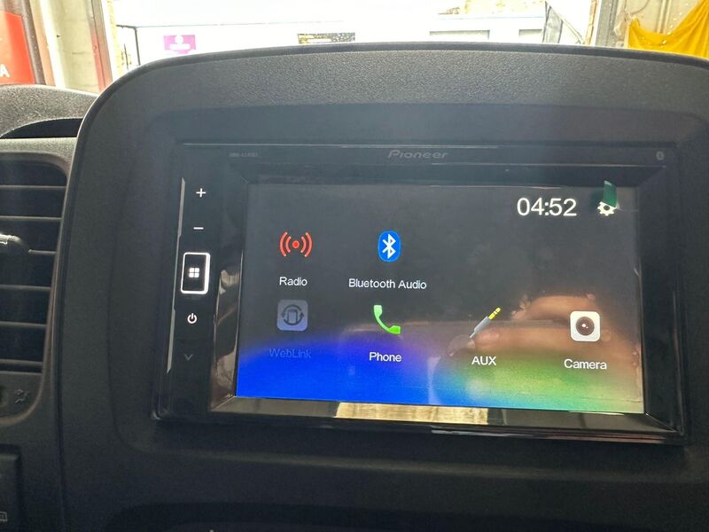 VAUXHALL VIVARO