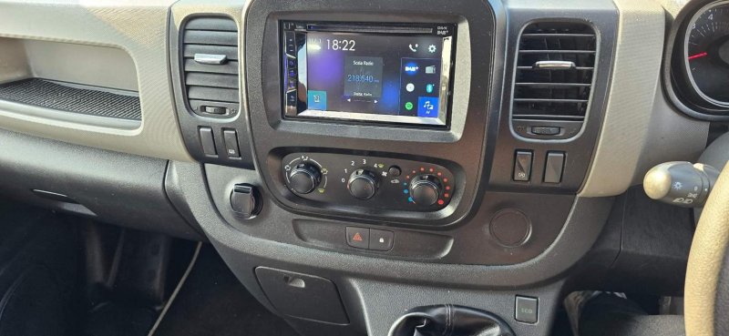 RENAULT TRAFIC