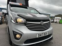 VAUXHALL VIVARO