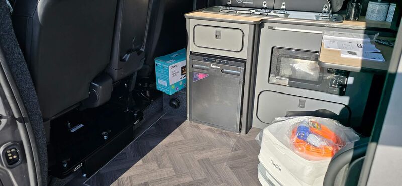 VAUXHALL VIVARO