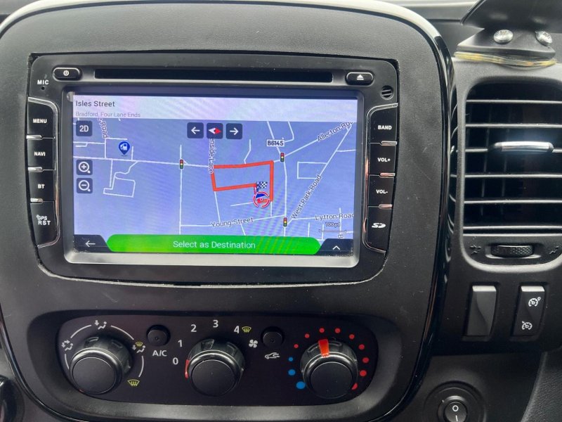 VAUXHALL VIVARO