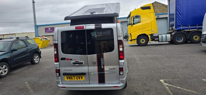 VAUXHALL VIVARO