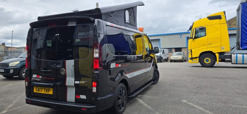 VAUXHALL VIVARO