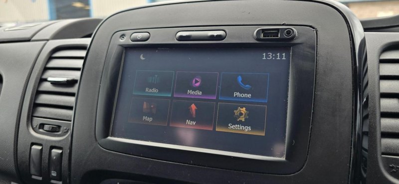 VAUXHALL VIVARO