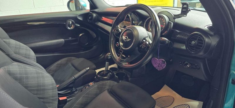 MINI CONVERTIBLE