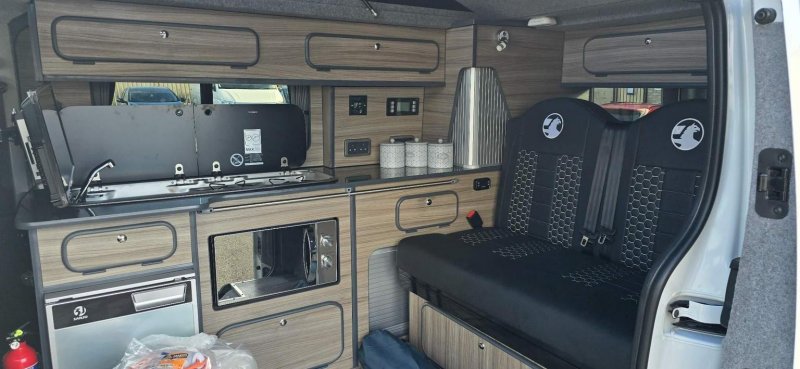 VAUXHALL VIVARO