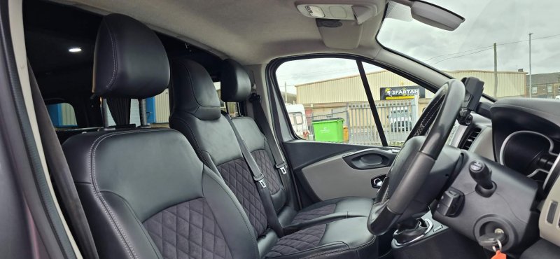RENAULT TRAFIC