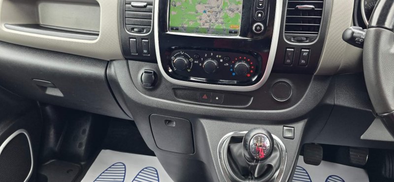 RENAULT TRAFIC