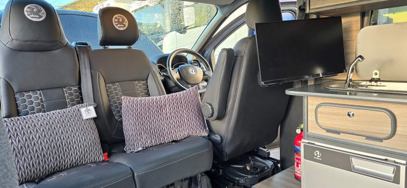VAUXHALL VIVARO
