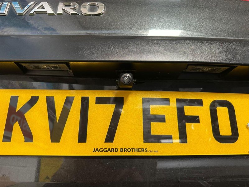 VAUXHALL VIVARO