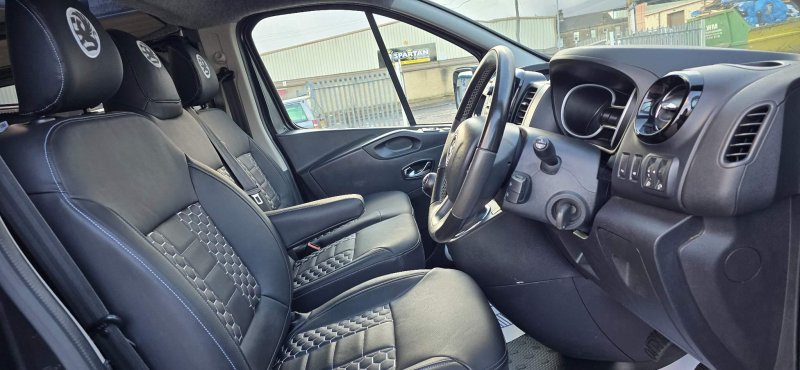 VAUXHALL VIVARO