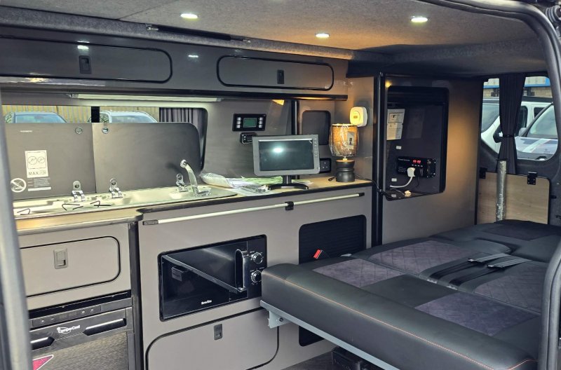 FORD TRANSIT CUSTOM