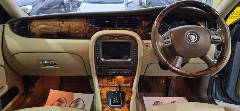 JAGUAR X-TYPE