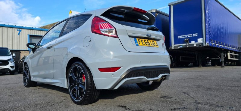 FORD FIESTA