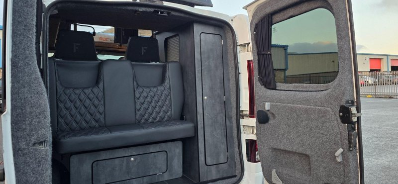 VAUXHALL VIVARO