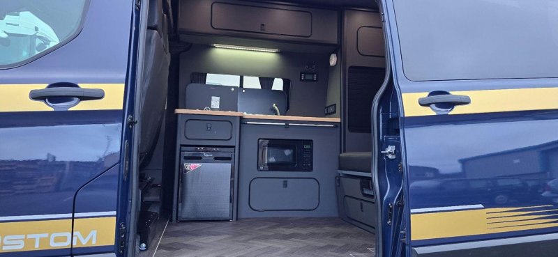 FORD TRANSIT CUSTOM