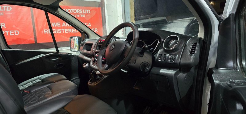 RENAULT TRAFIC