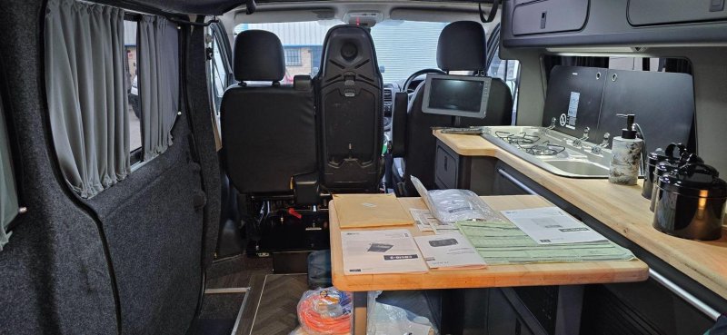 VAUXHALL VIVARO