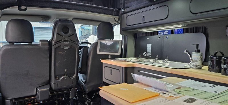 VAUXHALL VIVARO