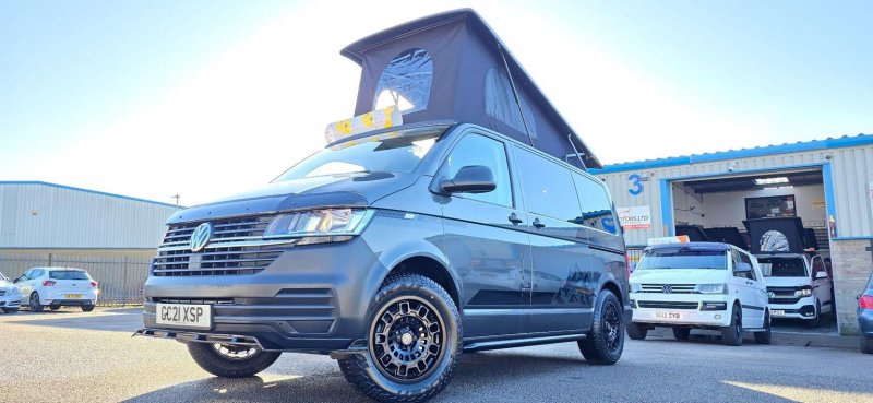 VOLKSWAGEN TRANSPORTER