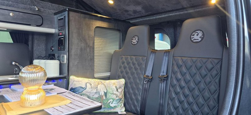 VAUXHALL VIVARO