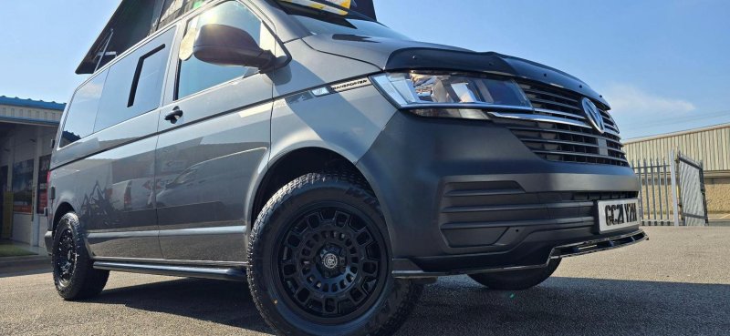 VOLKSWAGEN TRANSPORTER