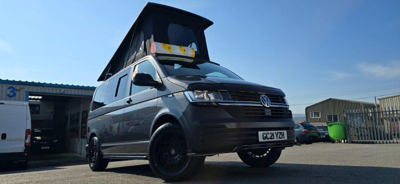 VOLKSWAGEN TRANSPORTER