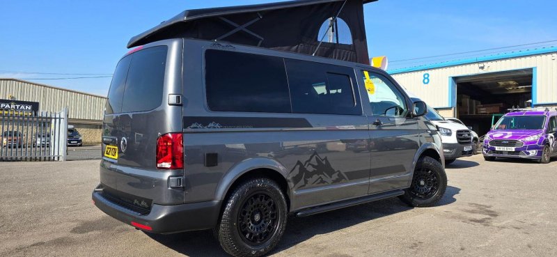 VOLKSWAGEN TRANSPORTER