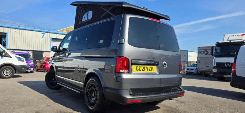 VOLKSWAGEN TRANSPORTER