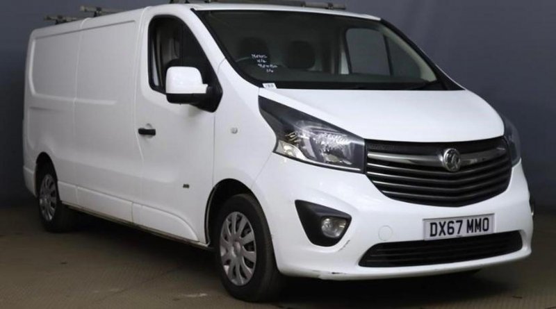 VAUXHALL VIVARO