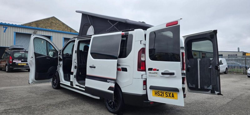 RENAULT TRAFIC