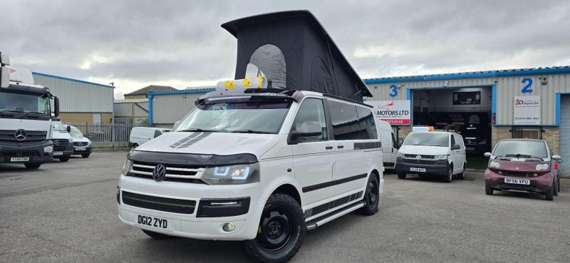 VOLKSWAGEN TRANSPORTER