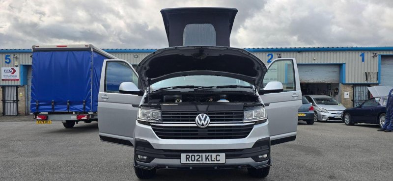 VOLKSWAGEN TRANSPORTER