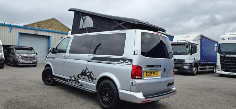 VOLKSWAGEN TRANSPORTER