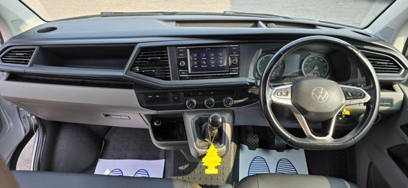 VOLKSWAGEN TRANSPORTER