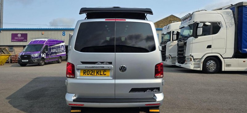 VOLKSWAGEN TRANSPORTER