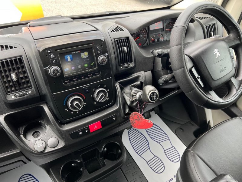PEUGEOT BOXER